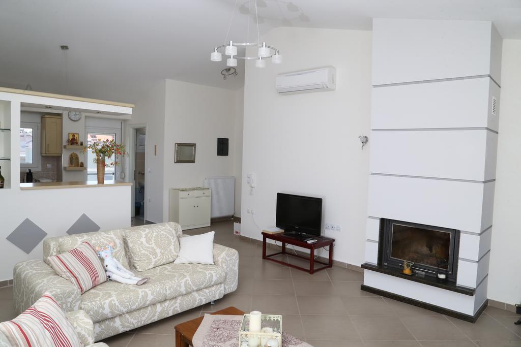 Konstantinos Luxury Apartment Keramoti  Exterior photo