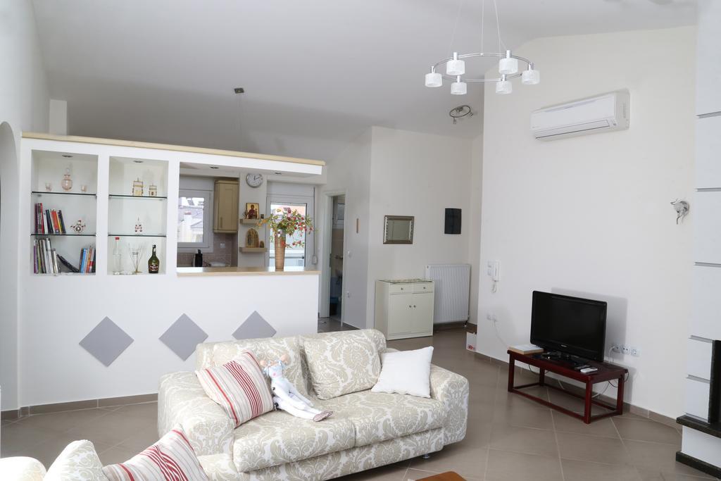 Konstantinos Luxury Apartment Keramoti  Exterior photo